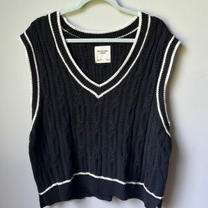 Abercrombie & Fitch Oversized Sweater Vest Size XL